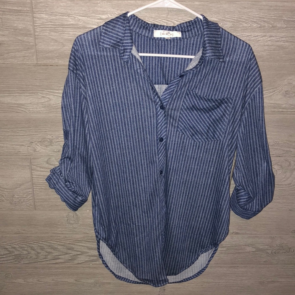 Eden and Olivia shirt size small